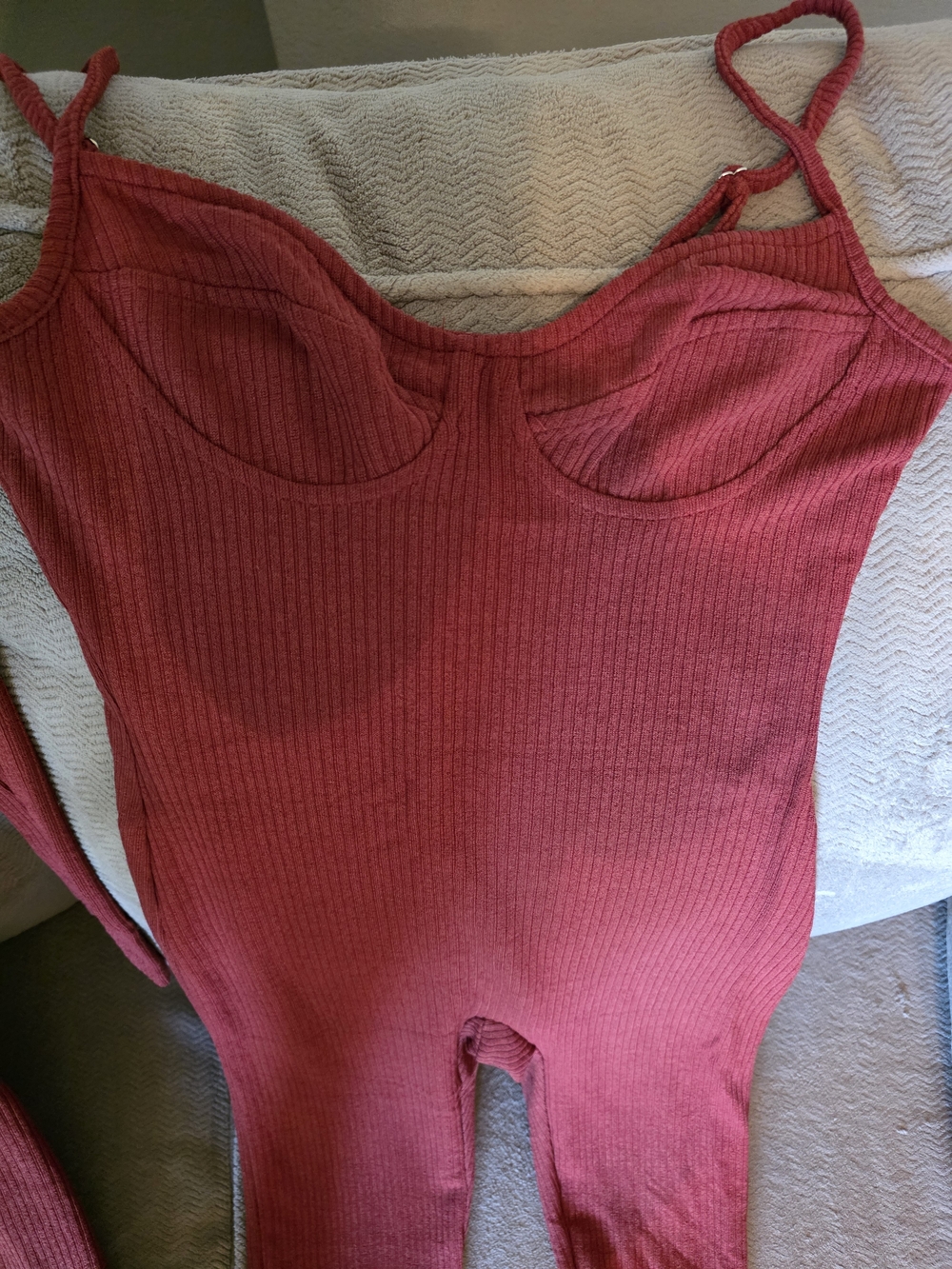 Ribbed Red Two-Piece Set - Picture 3 of 8